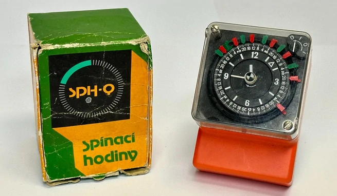Časový spínač - Spínací hodiny PRIM SPH-Q