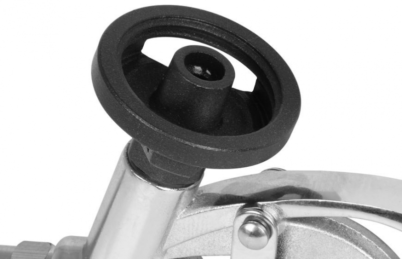 Pistole na montážní pěnu FG105