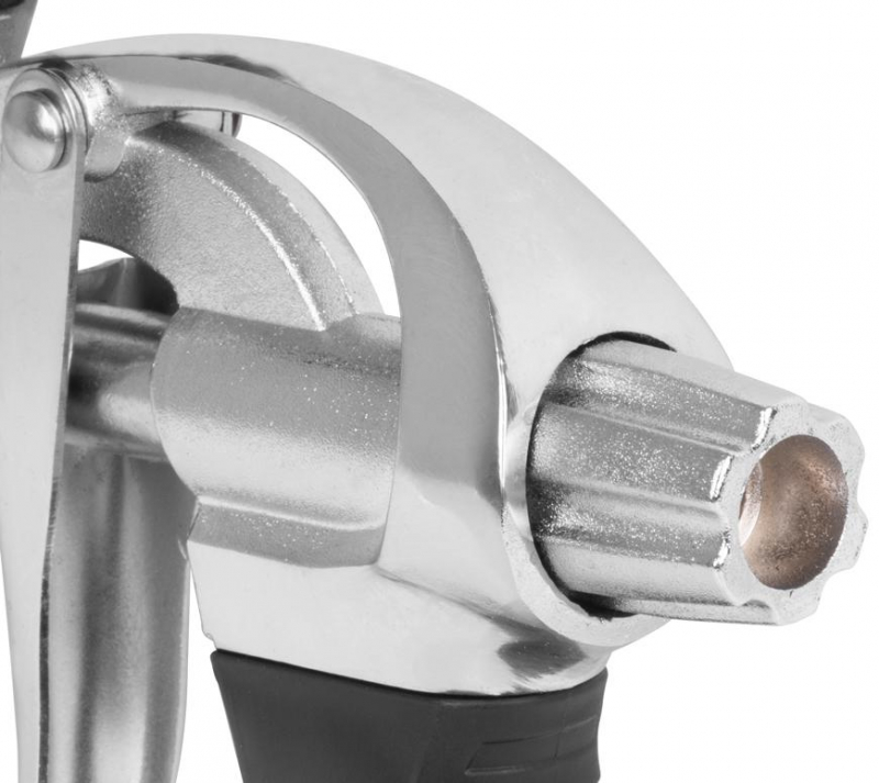 Pistole na montážní pěnu FG105