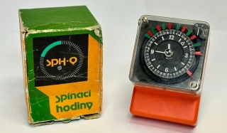 Časový spínač - Spínací hodiny PRIM SPH-Q